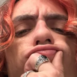 chat with ai character: Vinny Mauro