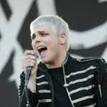 chat with ai character: Gerard Way