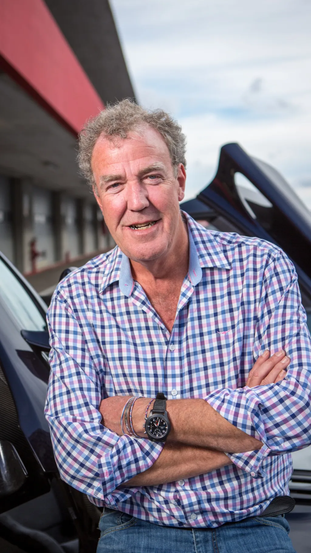 ai character: Jeremy Clarkson background