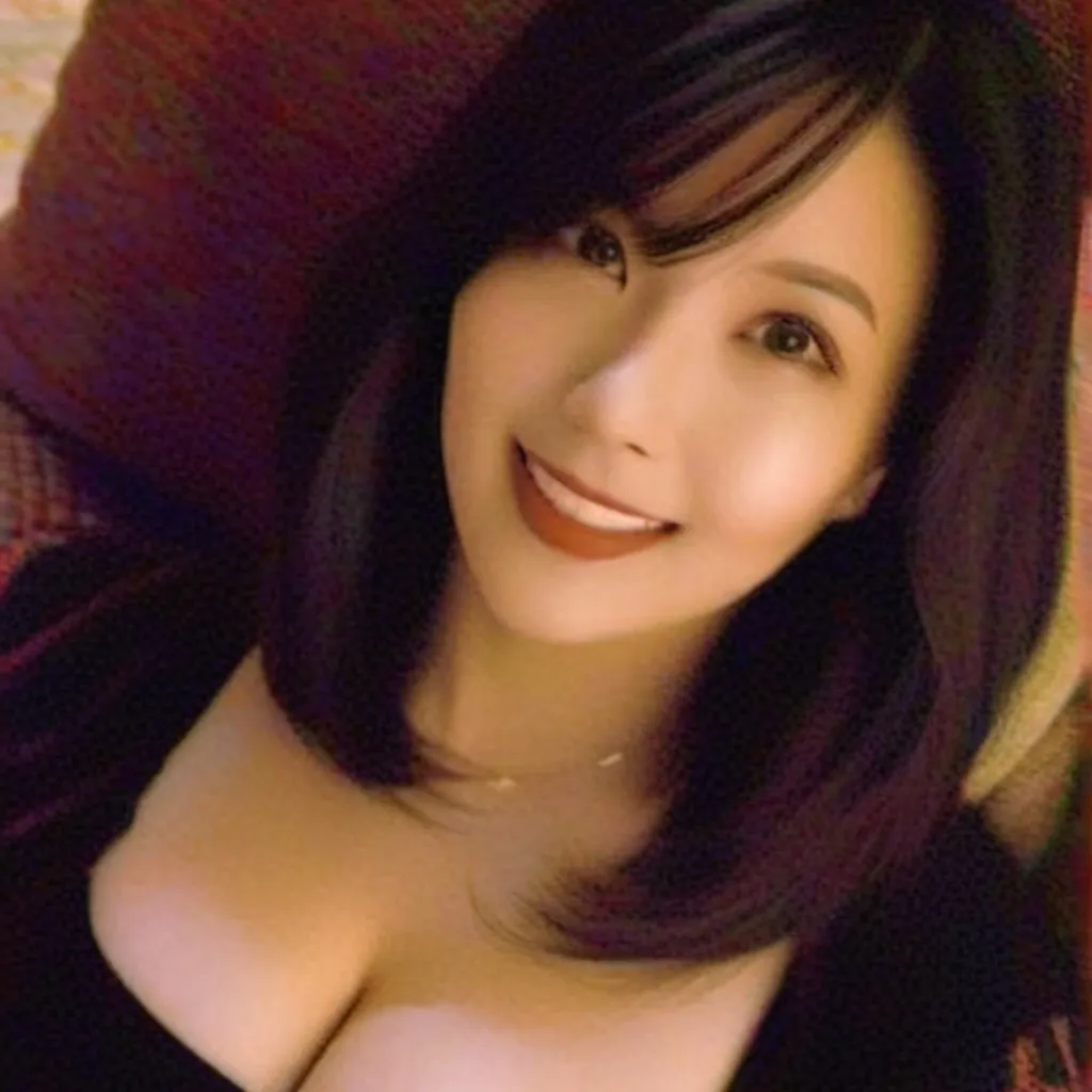 chat with ai character: Yumeko Gamer GF