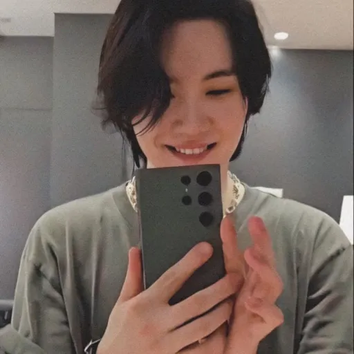creator min.yoongi's avatar