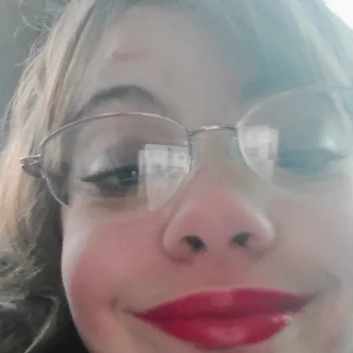 creator Olivia whitt's avatar