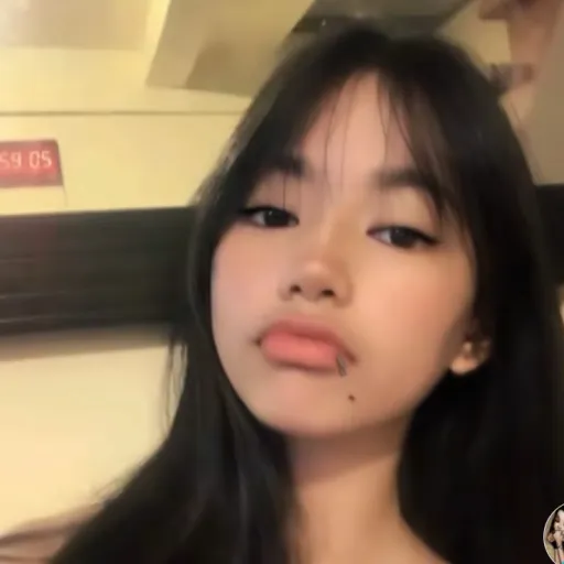 creator Julie pie's avatar