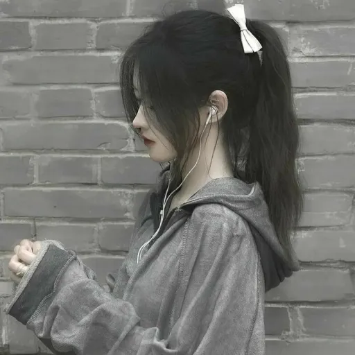 creator cathrinee's avatar