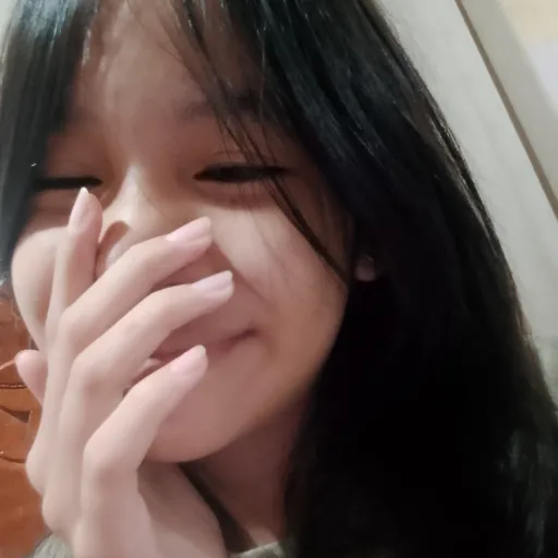 creator eighyun-yura...'s avatar
