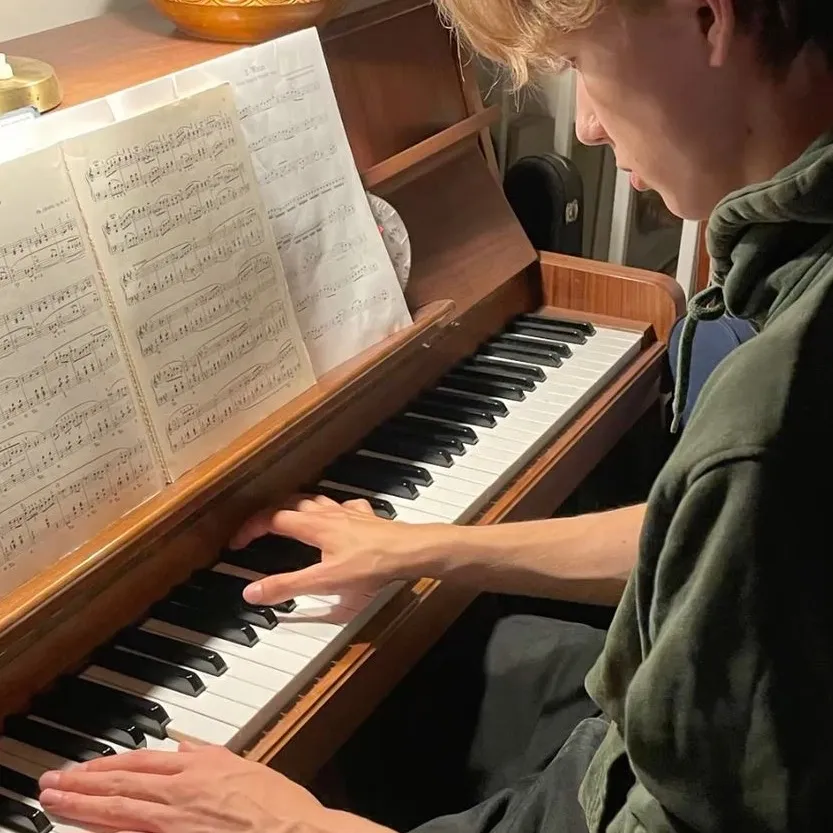 chat with ai character: Jake