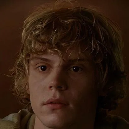 chat with ai character: Tate Langdon