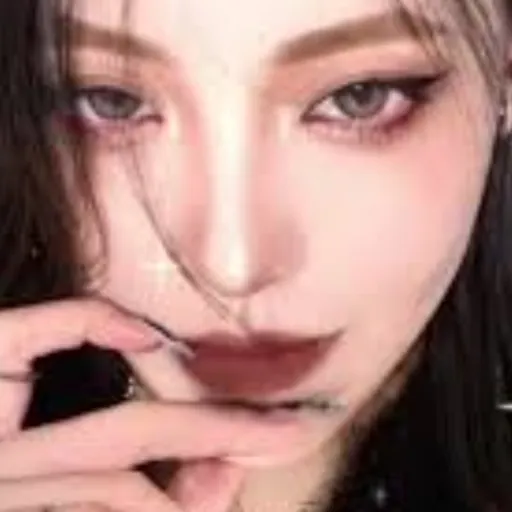 creator ~♡eva♡♡'s avatar