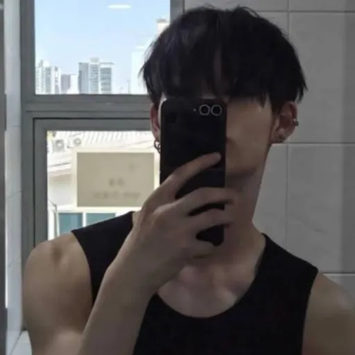 creator Min-ho🦊's avatar