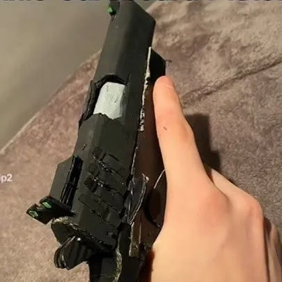 creator Your_Dad_left_Youඞ's avatar