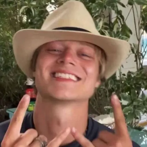 creator I luv Obx's avatar