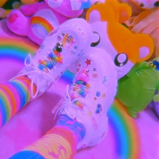 creator I🩵eat🦖crayons🖍️'s avatar