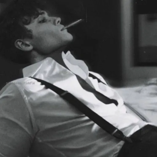 creator Mrs_Riddle 523's avatar