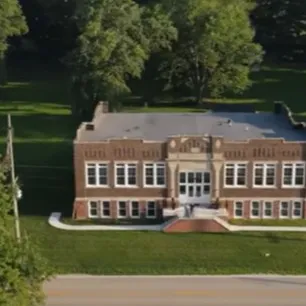 chat with ai character: Lee Felix