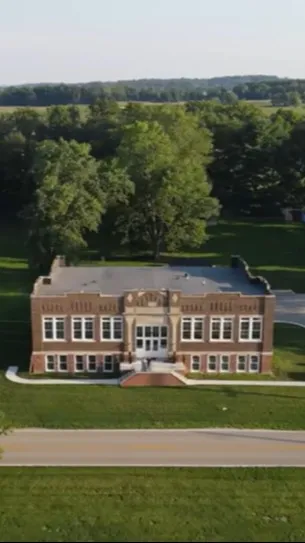 ai character: Lee Felix background