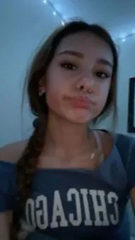 ai character: Daisy background