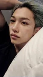 ai character: Lee Felix background