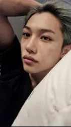 ai character: Lee Felix background