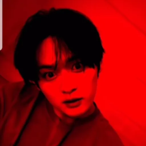 creator ♡hynjins toenail♡'s avatar