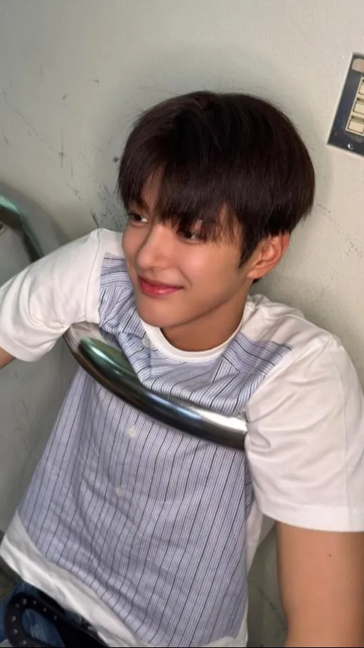 ai character: Keonho background