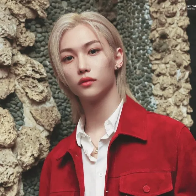 chat with ai character: Lee Felix