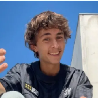 chat with ai character: Cadel_06