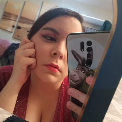 creator Estefanialz's avatar