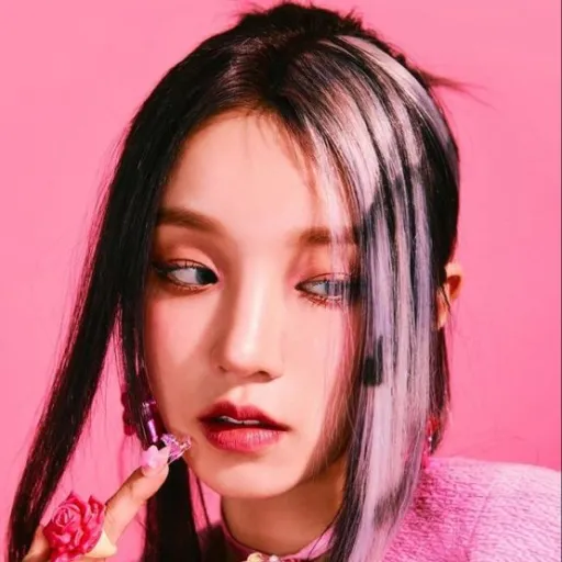 creator ~🍥°•𝓡𝓔𝓘𝓓𝓐•°🩷~'s avatar