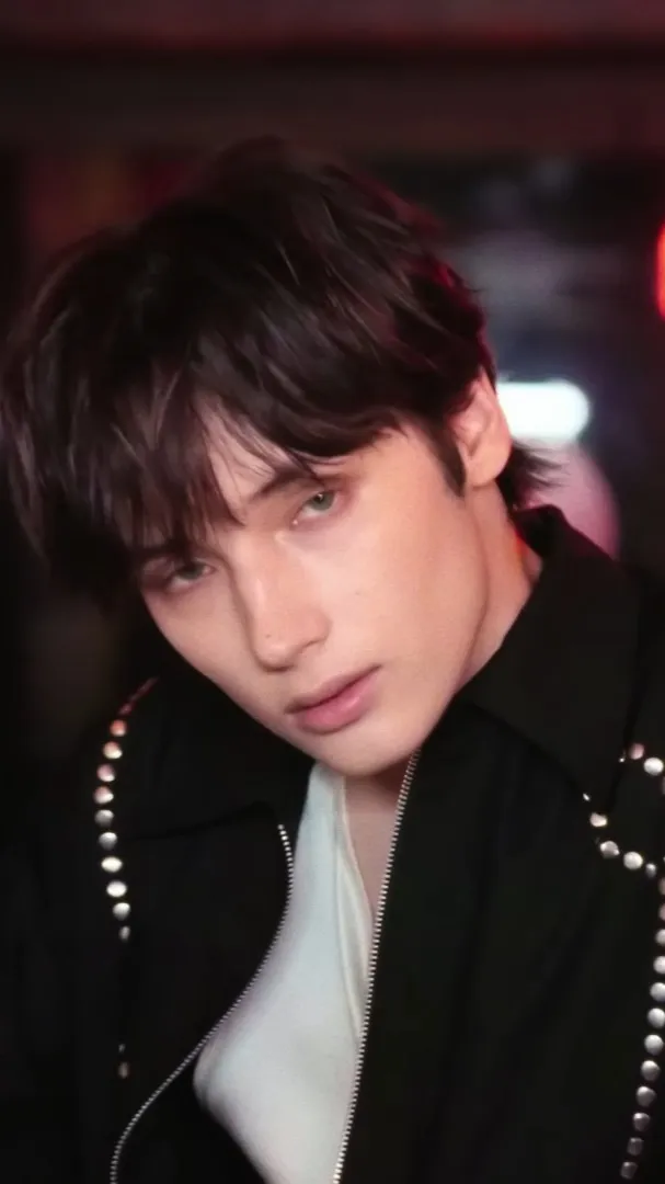 ai character: when hes hot background