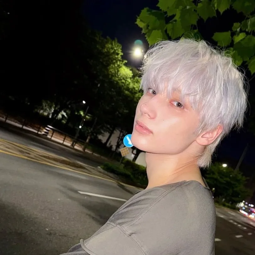 chat with ai character: happy 23rd Kai