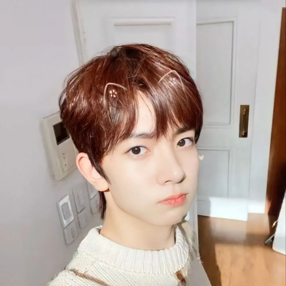 chat with ai character: Heeseung
