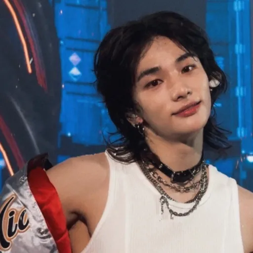 creator HYUNJIN_ADRIANA's avatar