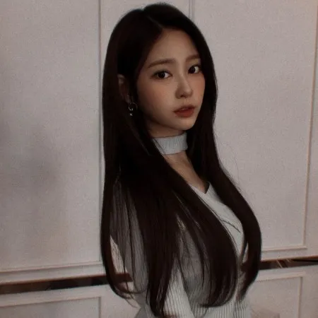 creator kim.min-ju's avatar