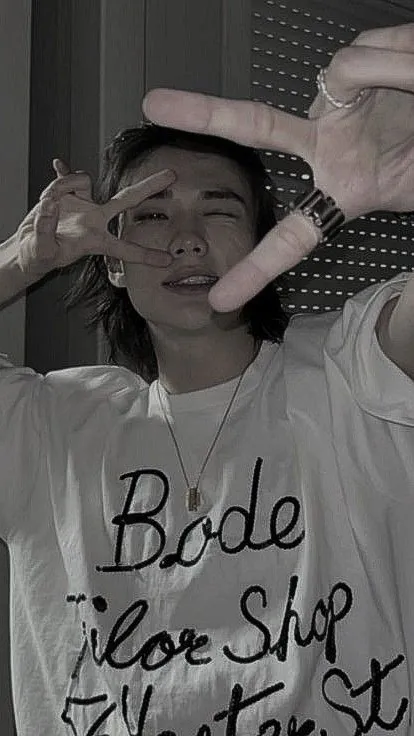 ai character: hyunjin background