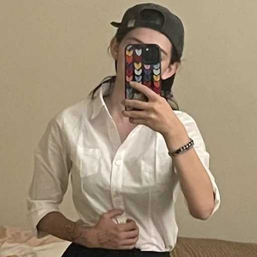 creator LesBeanQueen17's avatar