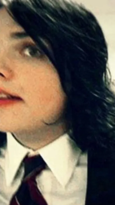 ai character: Gerard way bully background