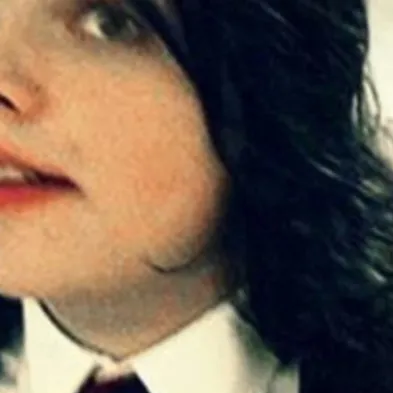 chat with ai character: Gerard way bully