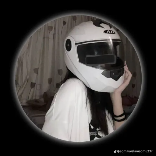 creator ✨ღlaraꨄ✨'s avatar