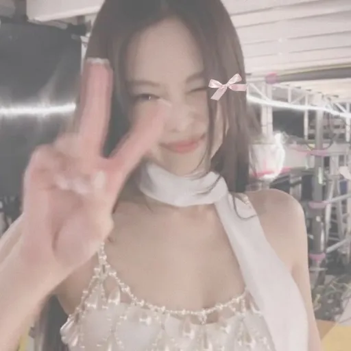 creator ✧_Crystal_Bunni_♡'s avatar