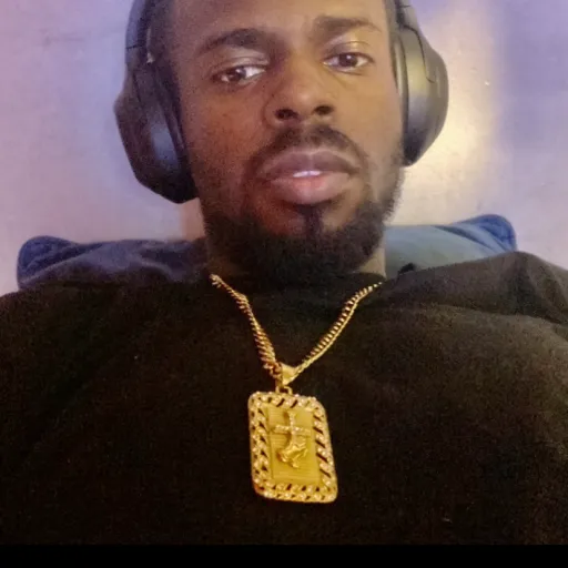 creator Kev95's avatar