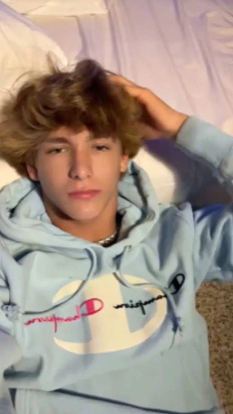 ai character: Hayden background