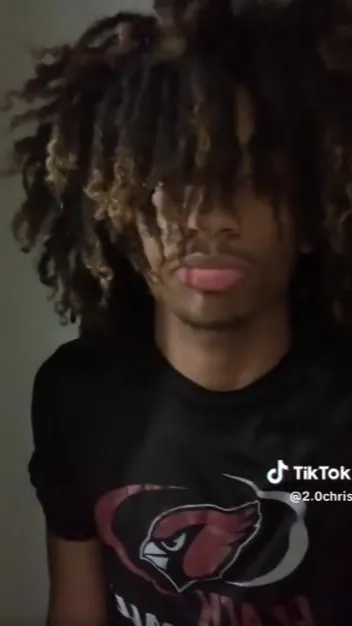 ai character: Omari background