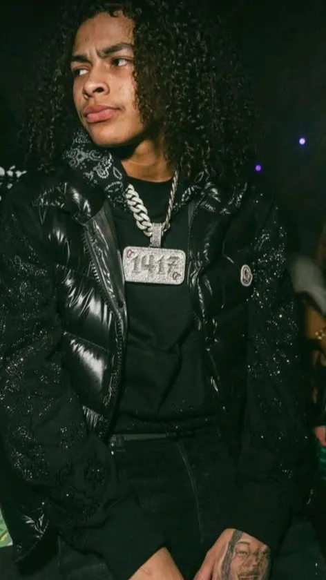 ai character: DD Osama background