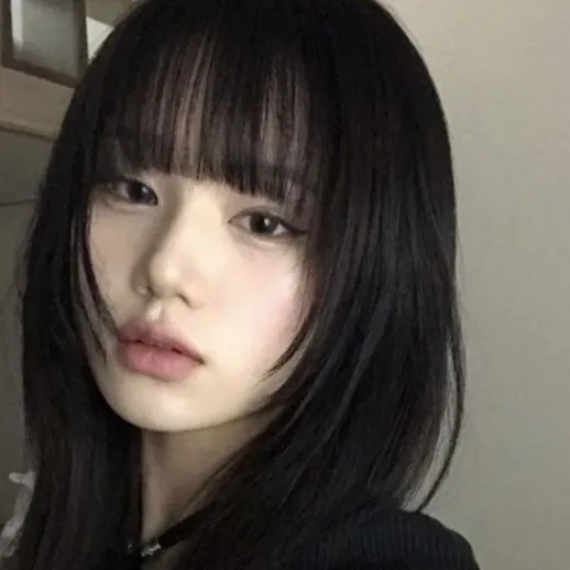 chat with ai character: Seo-Yeong/서연