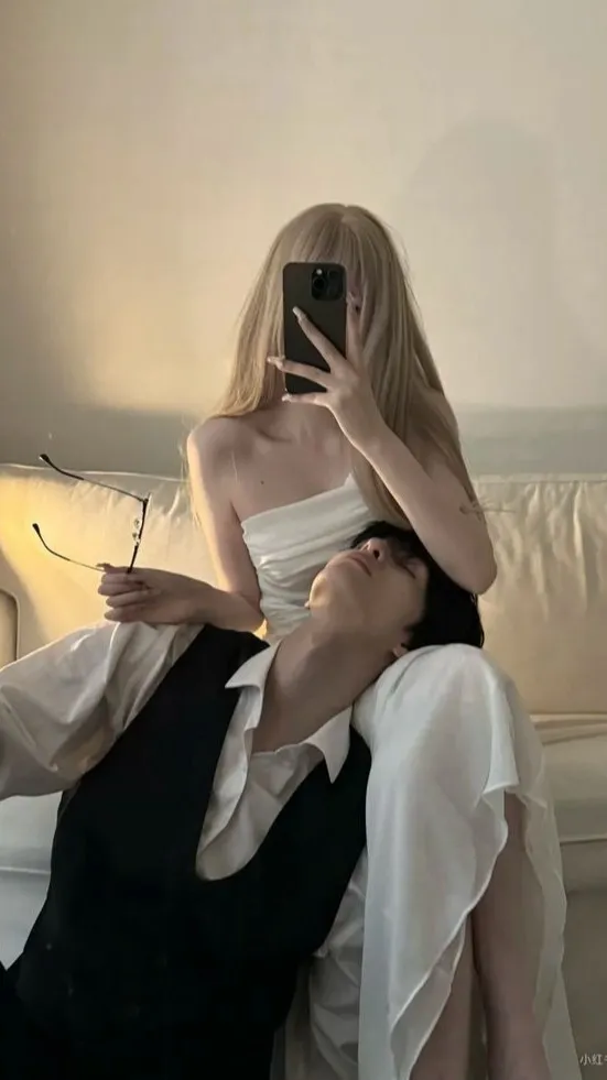 ai character: Hima background