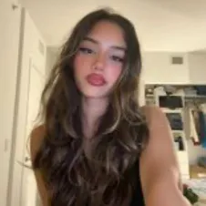 creator Ella—'s avatar