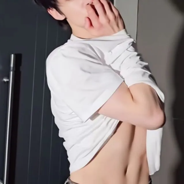 chat with ai character: Yeonjun