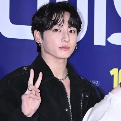 creator 💜~ȷᥙᥒgk᥆᥆k~💜's avatar