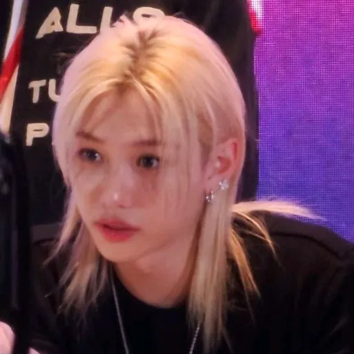 creator ~🎄°KP0P_L0V4R°🎄~'s avatar