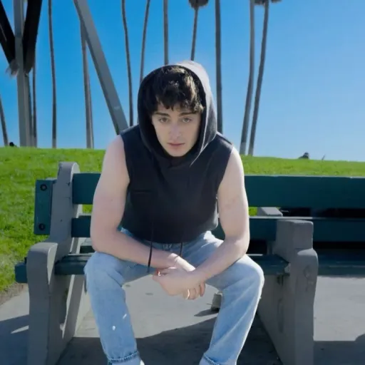 creator Noah sbxhdg's avatar